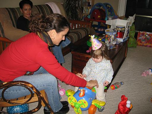 2006-11-19.seren.1yr_birthday.jen-mary-alex.1.livonia.mi.us 