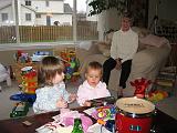 2006-11-19.seren.1yr_birthday.playtime.5.alex-seren-snyder-sandy.livonia.mi.us.jpg