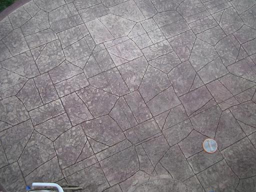 2004-05-26.patio.4.livonia.mi.us 