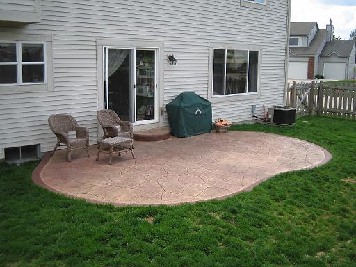 2004-05-26.patio.9.livonia.mi.us 