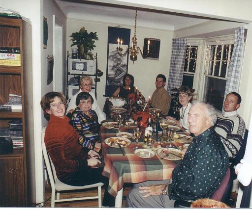 2002-11-00.thanksgiving.nancy-oma-june-nessa-kevin-snyder-sandy-dom-arthur.1.redford.mi.us 