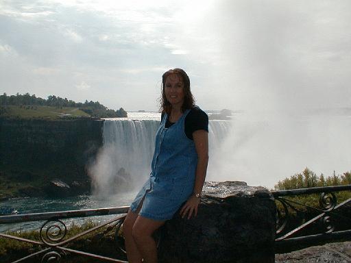 1999-00-00.nessa-snyder.2.niagra_falls.ca 