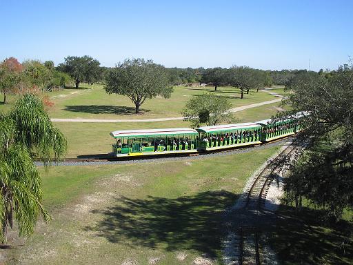 2004-12-27.safari_area.1.busch_gardens.tampa.fl.us 