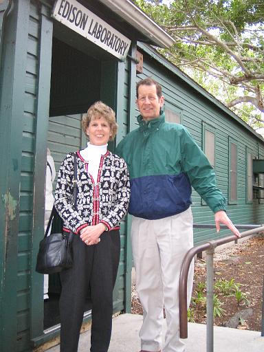 2004-12-26.edison_lab.sandy-wendy-snyder.ft_myers.fl.us 