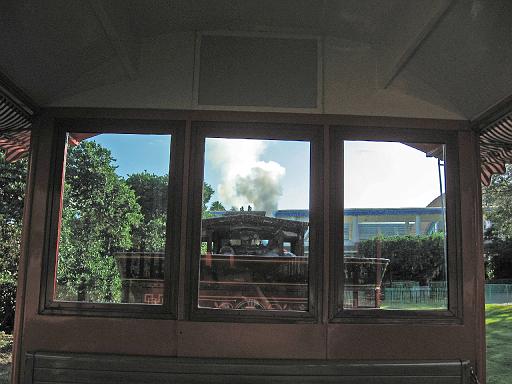 2007-12-23.train_ride.10.magic_kingdom.disney.orlando.fl.us 