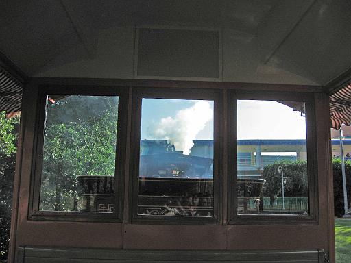 2007-12-23.train_ride.11.magic_kingdom.disney.orlando.fl.us 