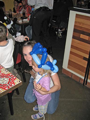 2007-12-23.balloon.crown.03.seren-snyder.orlando.fl.us 