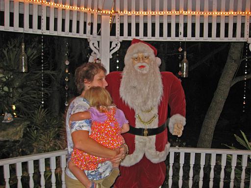 2007-12-24.nessa-ronan-snyder.01.venice.fl.us 
