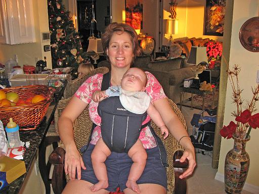 2007-12-25.christmas.sleeping.baby_05_months.01.nessa-ronan-snyder.venice.fl.us 