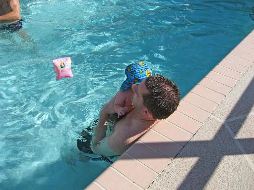 2007-12-25.christmas.swimming_pool.09.venice.fl.us 