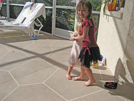 2007-12-25.christmas.swimming_pool.12.venice.fl.us 