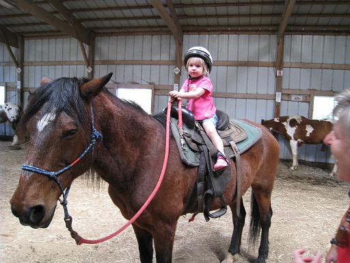 2008-04-22.horseback_riding.07.seren-snyder.richmond.ky.us 