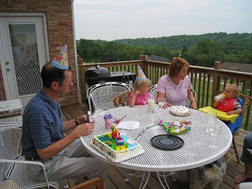 2008-07-03.ronan.1yr_birthday.06.wendy-seren-nessa-ronan-snyder.richmond.ky.us 