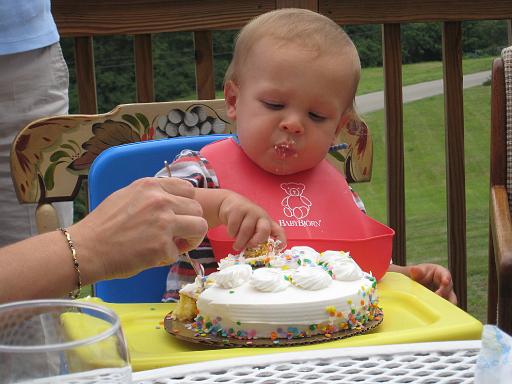 2008-07-03.ronan.1yr_birthday.09.kevin-ronan-snyder.richmond.ky.us 