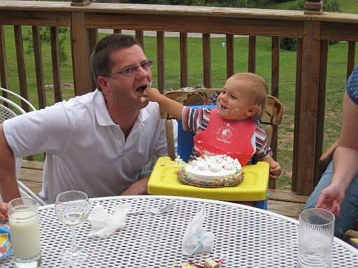 2008-07-03.ronan.1yr_birthday.15.kevin-ronan-snyder.richmond.ky.us 