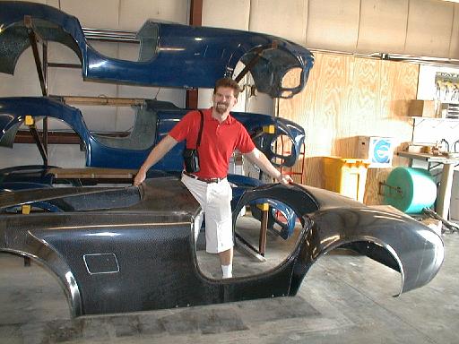 1999-00-00.factory_five_racing.kevin-snyder.lifting.carbon_fiber.body.wareham.ma.us 