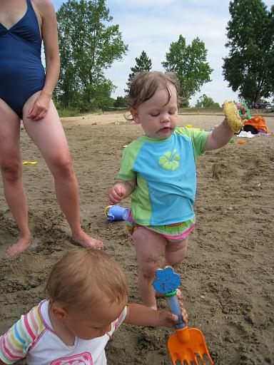 2008-08-05.beach.island_lake.12.aubry-ronan-snyder.brighton.mi.us 