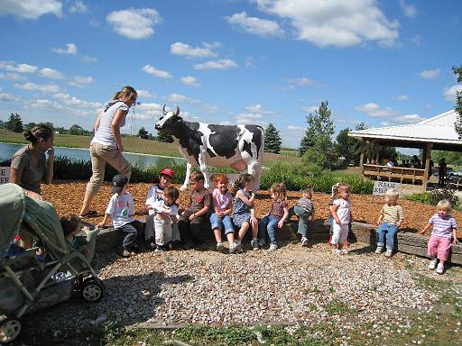 2008-08-20.calder_dairy.23.seren-snyder.carleton.mi.us 