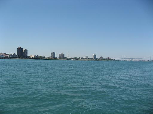 2007-07-07.river.panorama.1d.detroit_river_walk.mi.us 