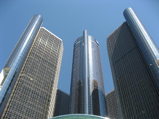 2007-07-07.renaissance_center.4.detroit_river_walk.mi.us 