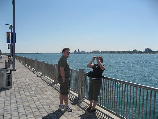2007-07-07.tate-nancy-gibson.2.detroit_river_walk.mi.us 
