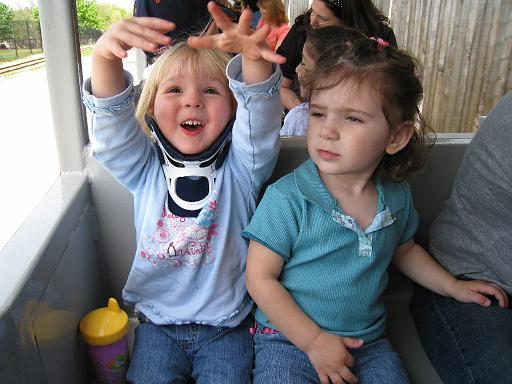 2008-05-09.portrait.014.sienna-seren-snyder.fav.detroit_zoo.mi.us 