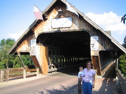 2006-09-14.covered_bridge.wooden.2.frankenmuth.mi.us 
