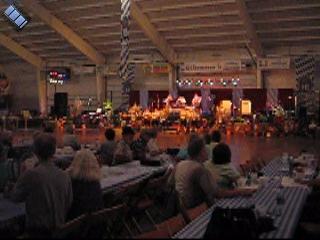 2006-09-14.oktoberfest.4.cow_bells.video.320x240-8.8meg.frankenmuth.mi.us 