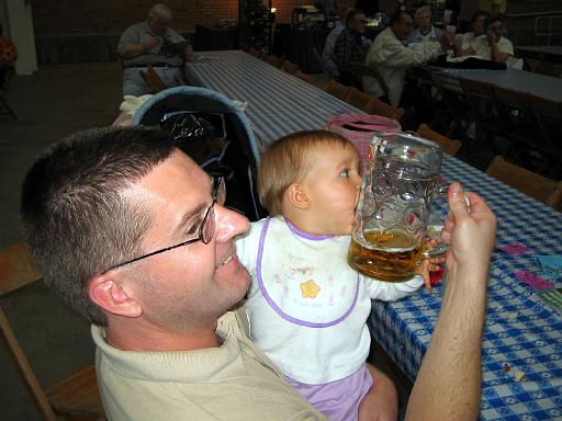 2006-09-14.oktoberfest.4b.seren-kevin-snyder.frankenmuth.mi.us 