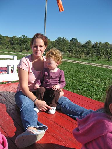 2007-10-09.farm.hay_ride.47.tawny-sadie.plymouth.mi.us 