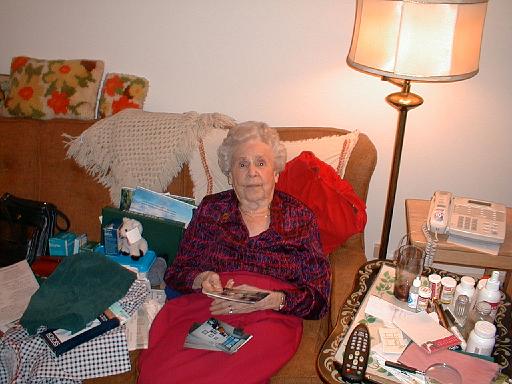 1998-12-25.charollette-noren.christmas.walker.minneapolis.mn.us 