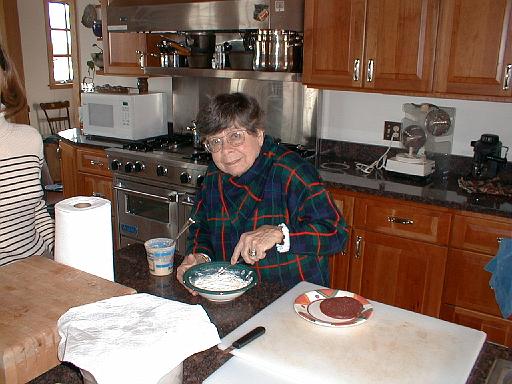 1998-12-25.preparing_dinner.oma-copp-snyder.christmas.esko.mn.us 