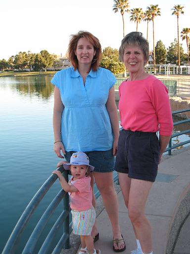 2007-03-21.marina.06.fav.sandy-nessa-seren-snyder.las_vegas.nv.us 