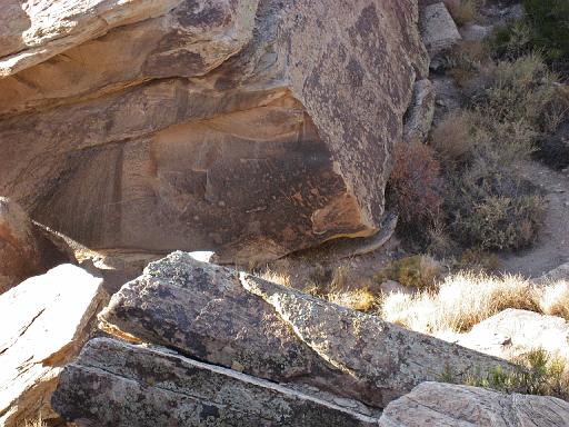 2007-11-18.petroglyphs.newspaper_rock.petrified_forest.02.holbrook.az.us 