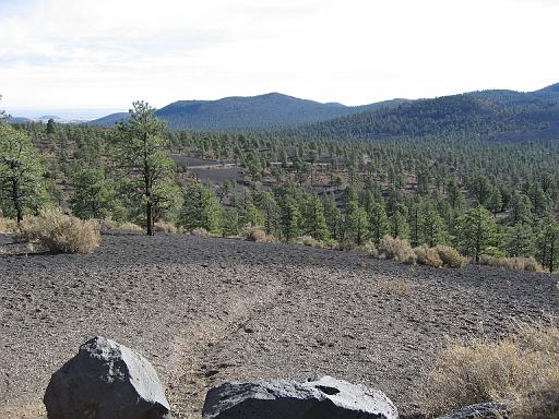 2007-11-18.volcanic_cinder_hills_overlook.sunset_crater.06.flagstaff.az.us 