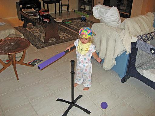2007-11-15.tee_ball.01.fav.seren-snyder.las_vegas.nv.us 