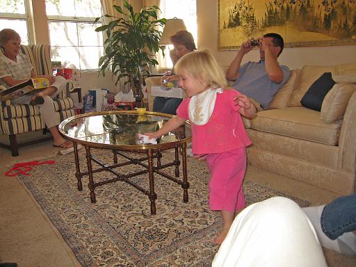 2007-11-22.opening_presents.01.seren-snyder.christmas.las_vegas.nv.us 