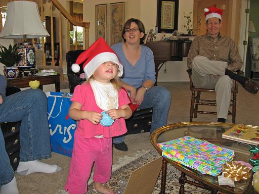 2007-11-22.opening_presents.30.fav.seren-snyder.christmas.las_vegas.nv.us 