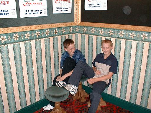 2002-07-00.party.boys.1.wales.uk 