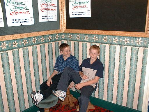 2002-07-00.party.boys.2.wales.uk 