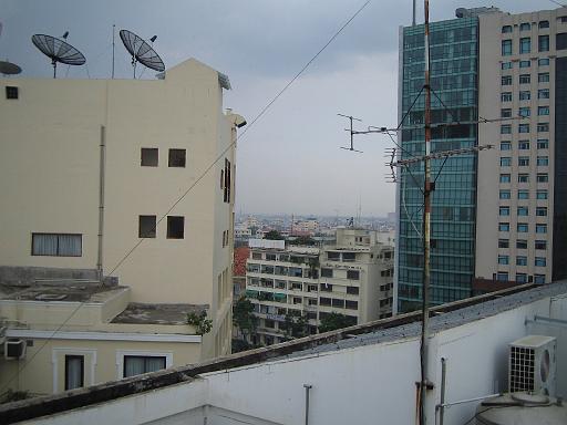 2004-07-01.skyline.5.saigon.ho_chi_minh.vn 