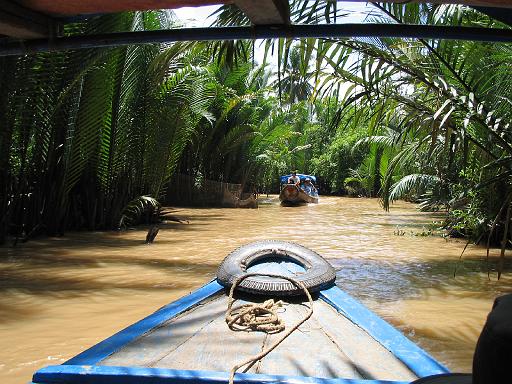 2004-07-05.mekong_delta.canal_medium.3.my_tho.vn 