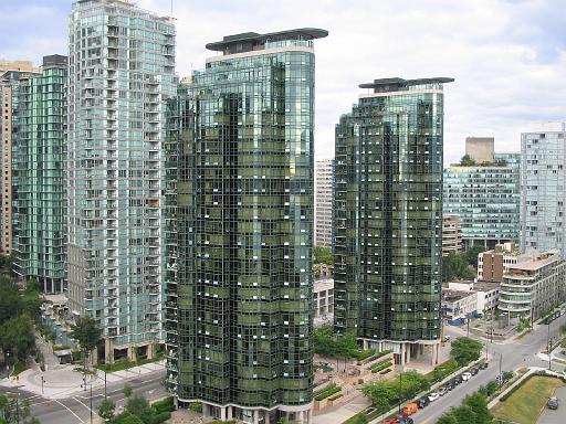 2004-07-16.high_rises.2.vancouver.ca 